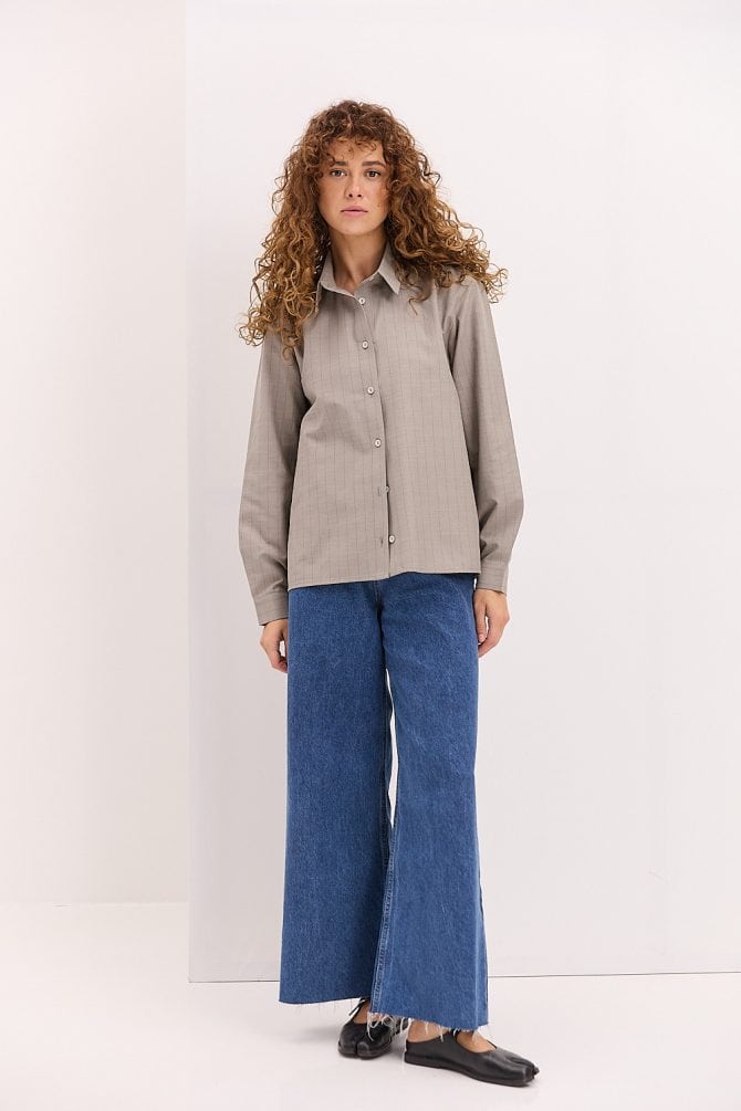 Жіноча смугаста сорочка oversize сіра