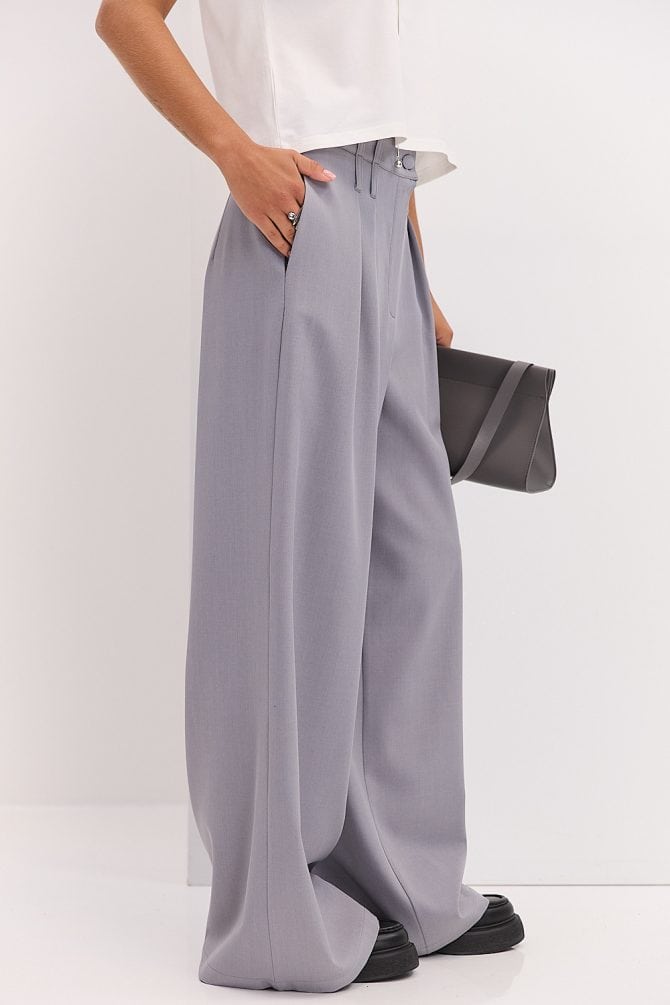 Жіночі штани-палаццо зі складками сірі