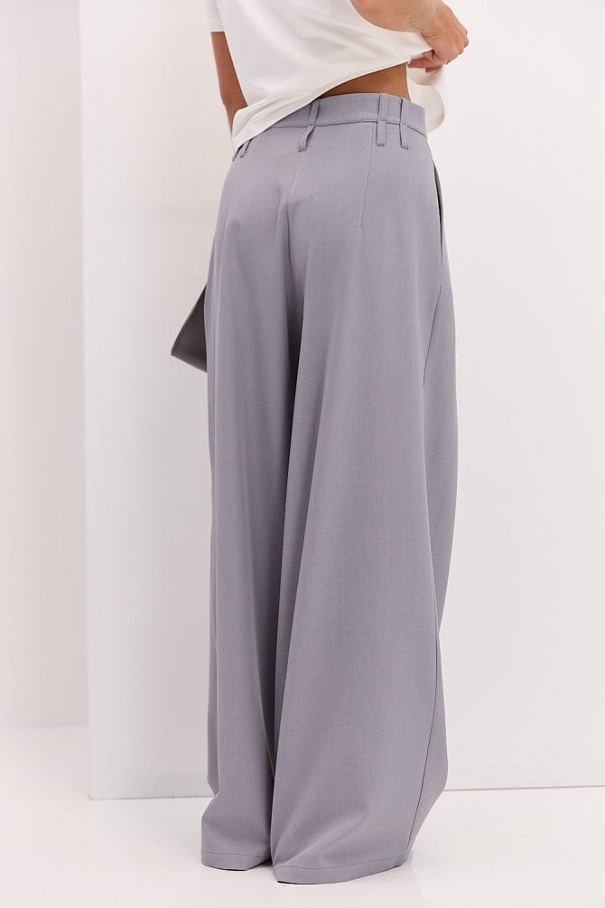 Жіночі штани-палаццо зі складками сірі