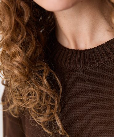 В`язана довга сукня oversize шоколадного кольору