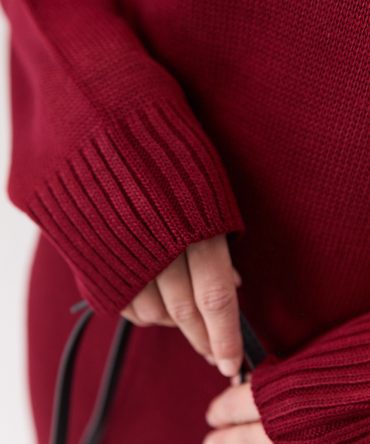 В`язана довга сукня oversize бордового кольору