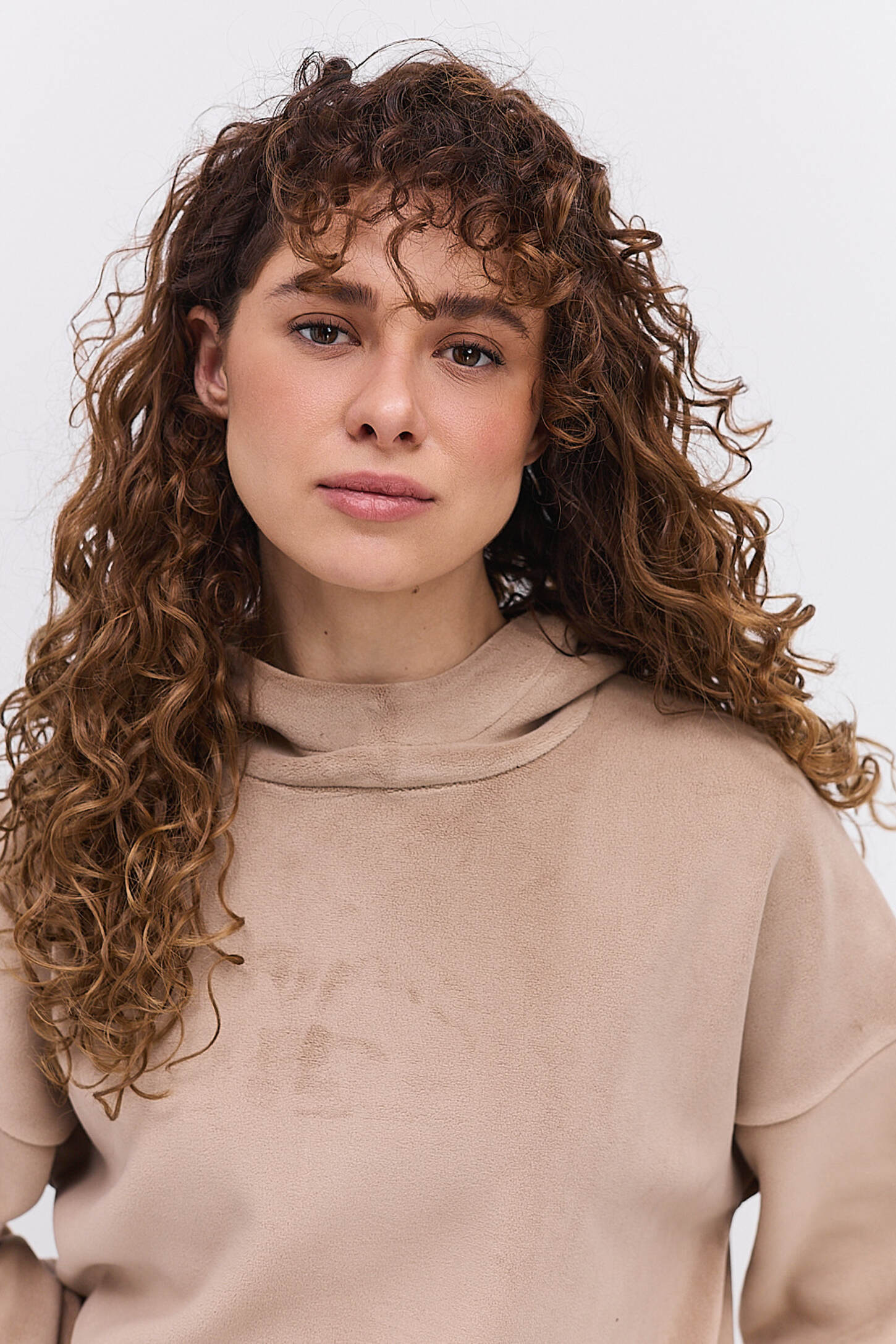 Жіноче флісове худі темно-бежевого кольору