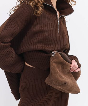 Жіночий в`язаний костюм шоколадний з кофтою на блискавці вгорі