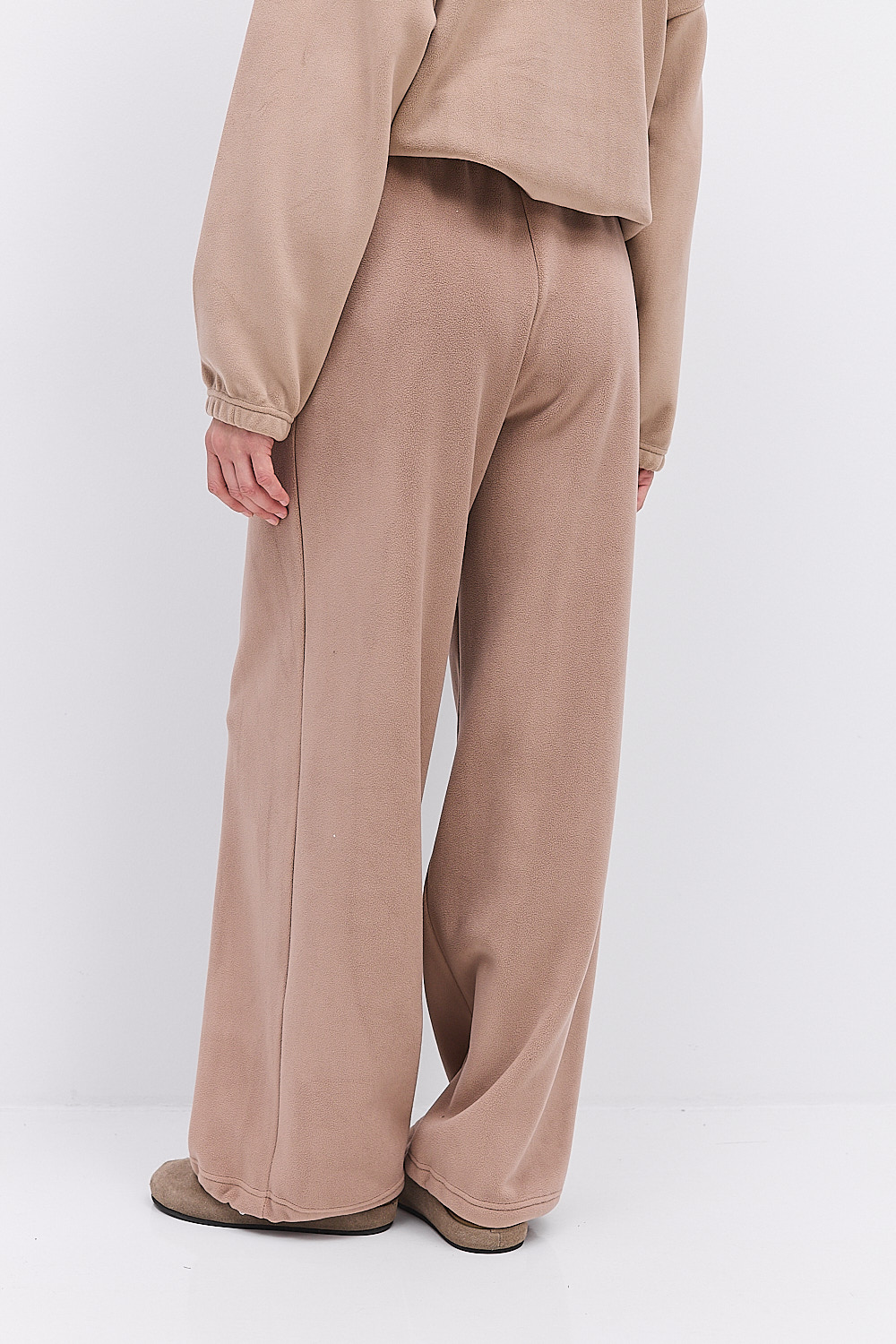 Теплі спортивні штани жіночі з флісу темно-бежевого кольору