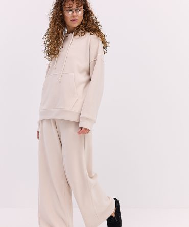 Жіночий флісовий костюм у спортивному стилі світло-бежевий