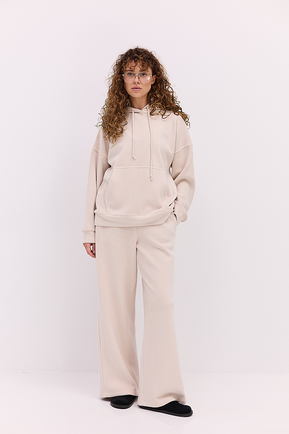 Жіночий флісовий костюм у спортивному стилі світло-бежевий