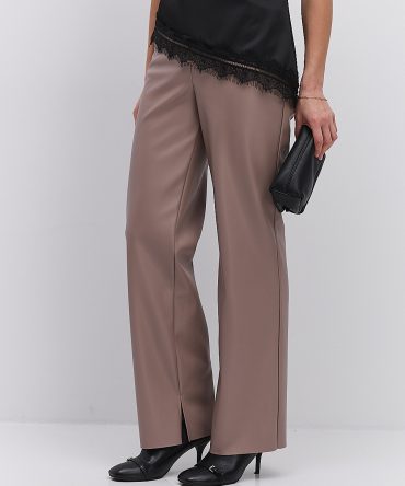 Жіночі шкіряні штани бежеві з розрізами внизу