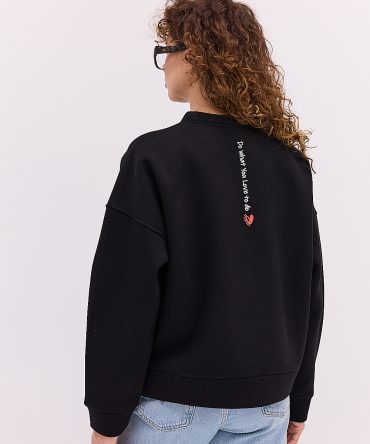 Жіночий утеплений світшот чорний з принтом на спині