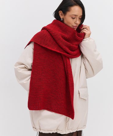 Жіночий в`язаний шарф зимовий темно-червоного кольору