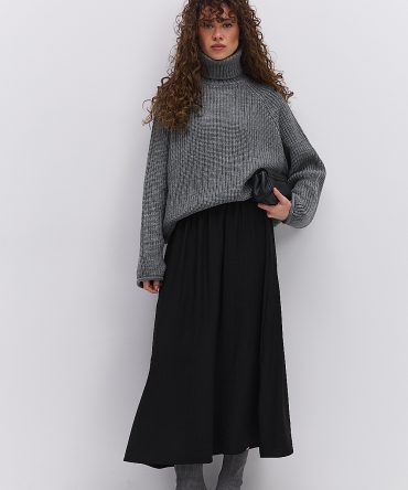 Спідниця міді чорна з жатого штапелю