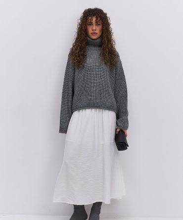 Жіночий в`язаний светр темно-сірий з рукавами-регланами