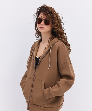 Жіночий утеплений світшот з капюшоном і блискавкою коричневий
