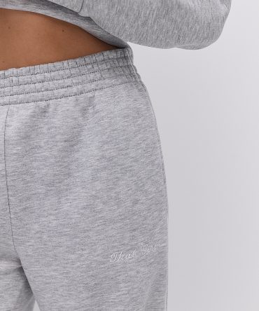 Жіночий спортивний костюм зимовий сірий з вишивкою That girl