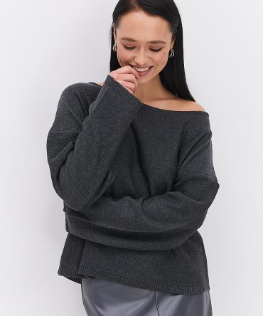 Жіночий в`язаний джемпер oversize графітовий