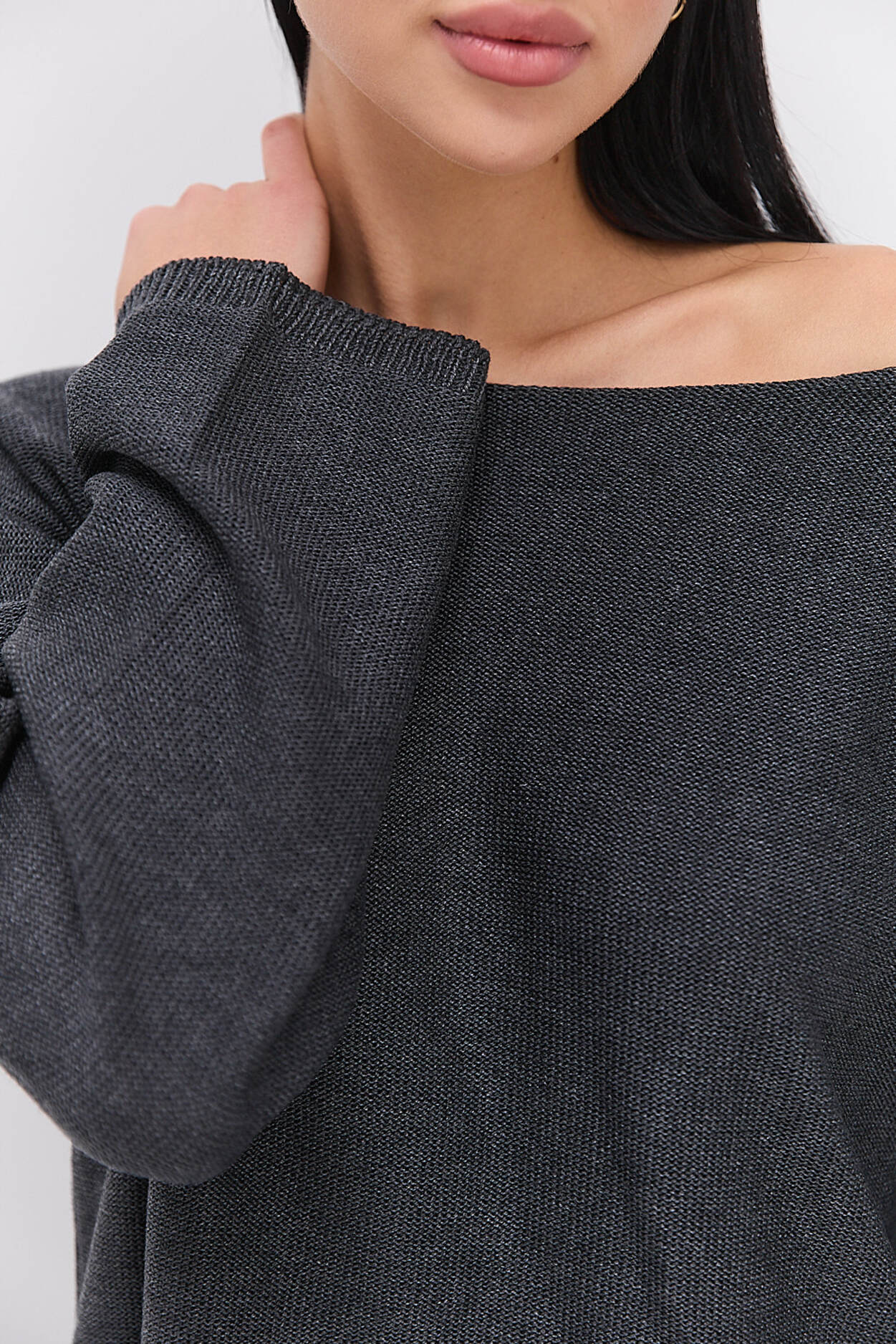Жіночий в`язаний джемпер oversize графітовий