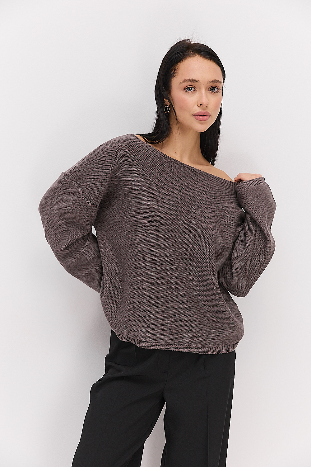 Жіночий в`язаний джемпер oversize світло-коричневий