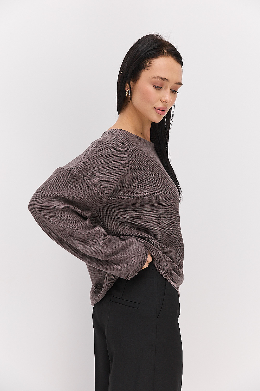 Жіночий в`язаний джемпер oversize світло-коричневий