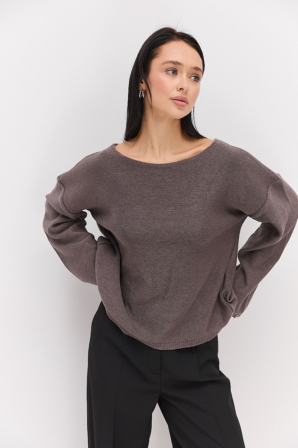 Жіночий в`язаний джемпер oversize світло-коричневий