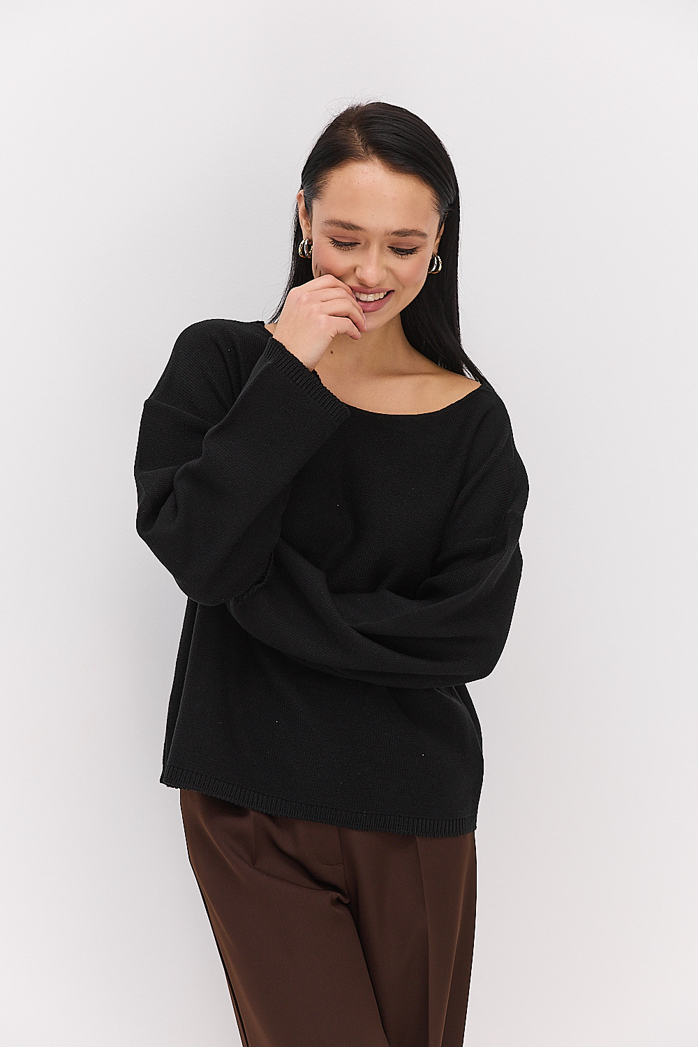 Жіночий в`язаний джемпер oversize чорний