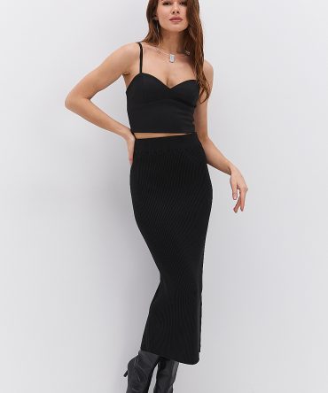 Короткий топ-бюст`є чорний з блискавкою на спині