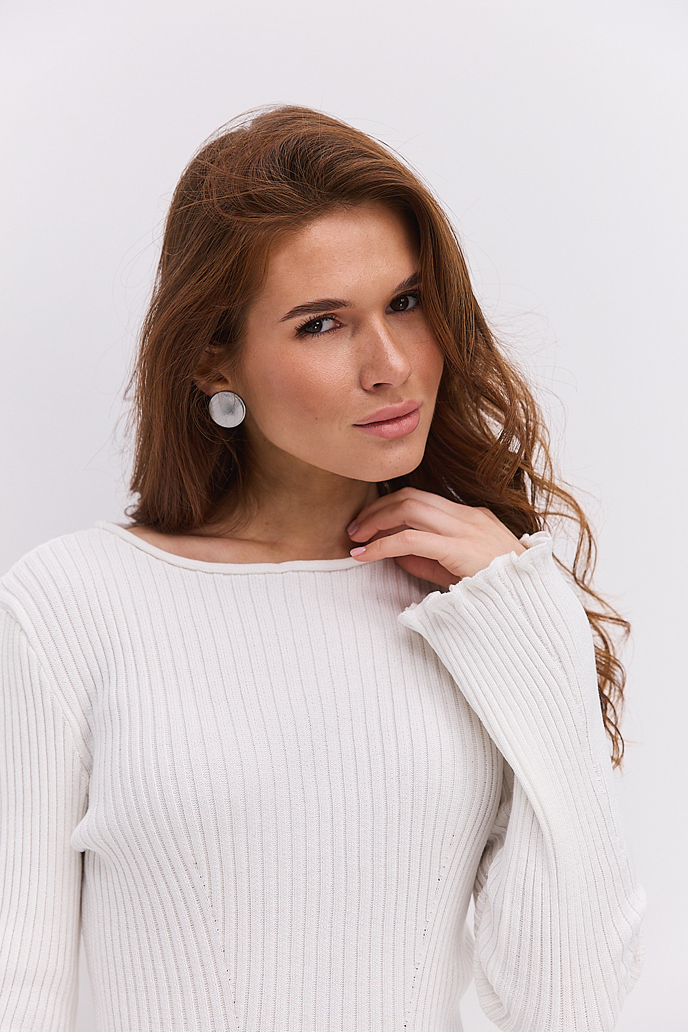 Коротке в`язане плаття світло-молочного кольору