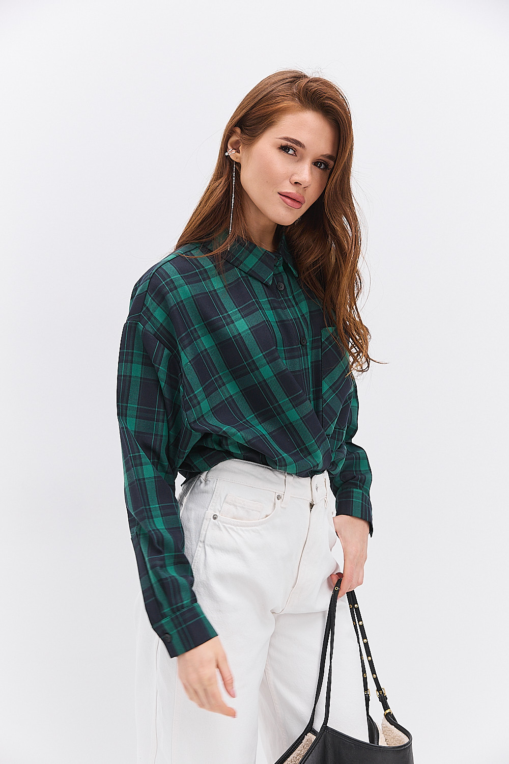 Жіноча картата сорочка зелена з кишенею на грудях