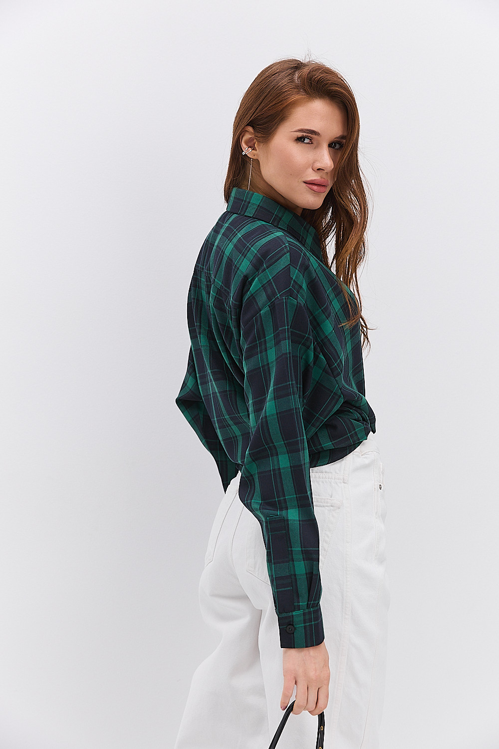 Жіноча картата сорочка зелена з кишенею на грудях