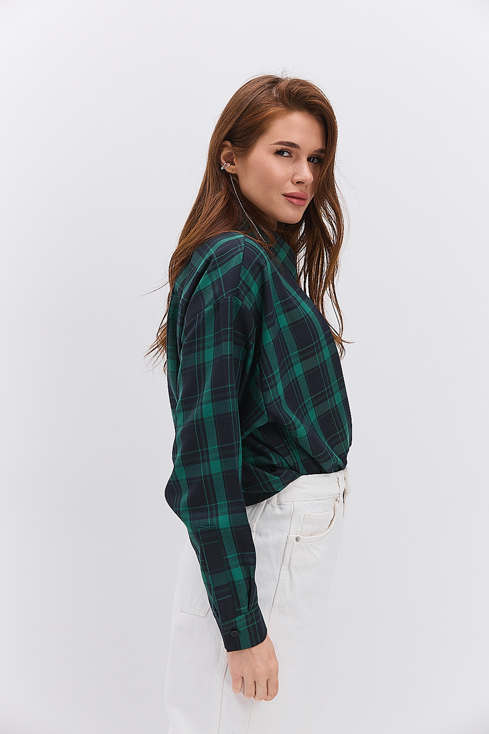 Жіноча картата сорочка зелена з кишенею на грудях