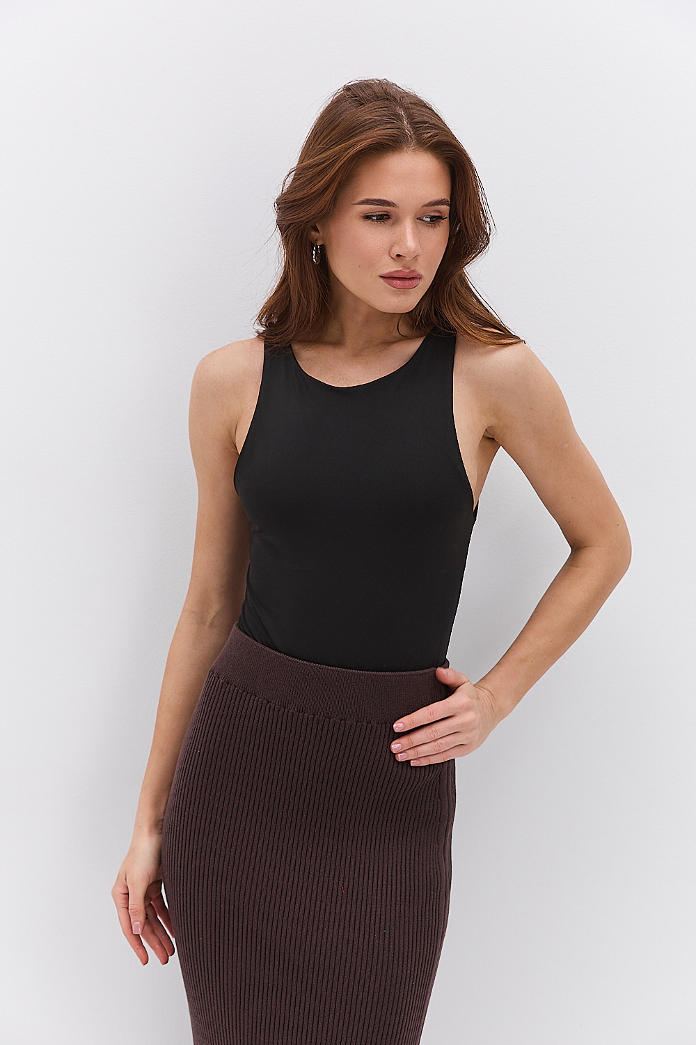 Жіноче боді без рукавів чорне