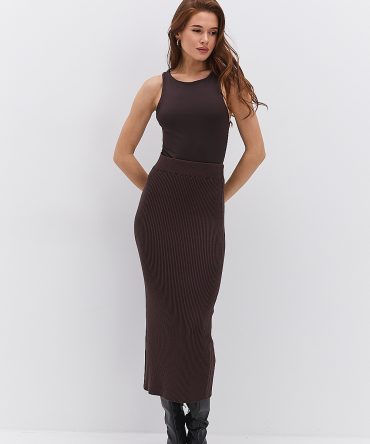 Жіноче боді без рукавів шоколадне