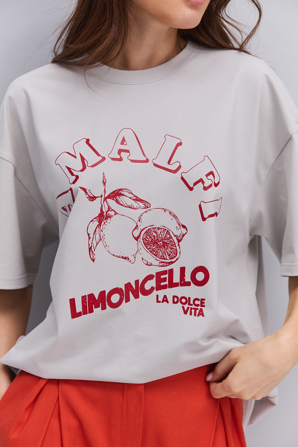 Жіноча футболка сіра з червоним принтом AMALFI Limoncello